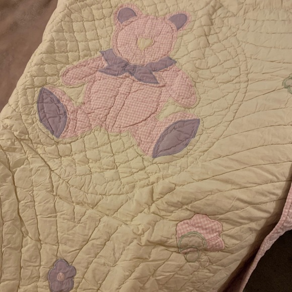 NWT Sweet Bear Bee Butterfly Toddler quilt (notX part of bundle sale) - Picture 11 of 15